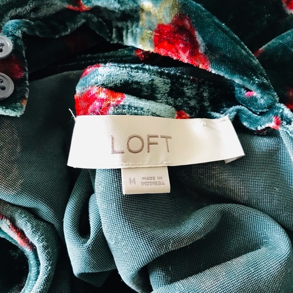 Pre-loved Loft tank top blouse - Picture 3 of 4